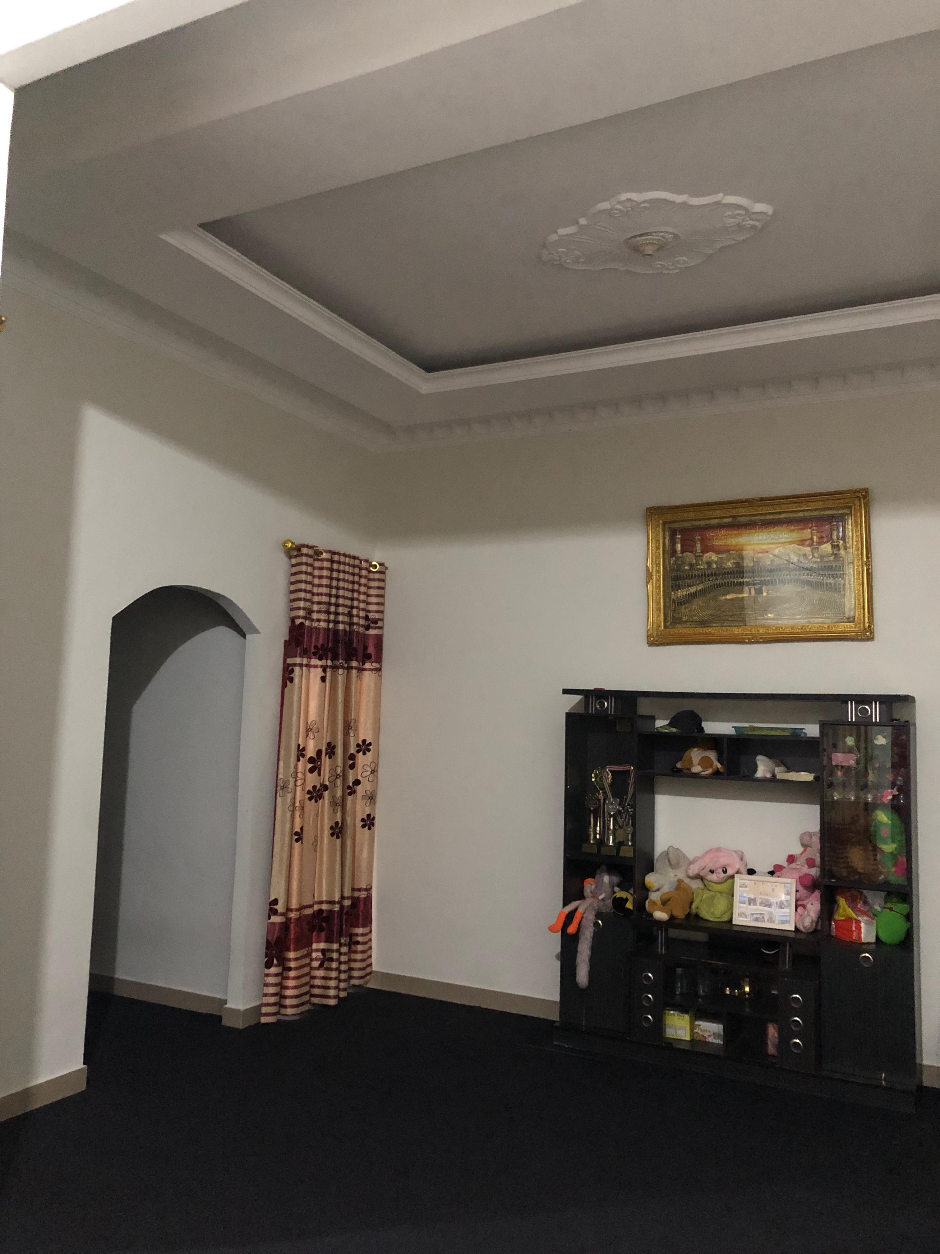 Ruang Tengah